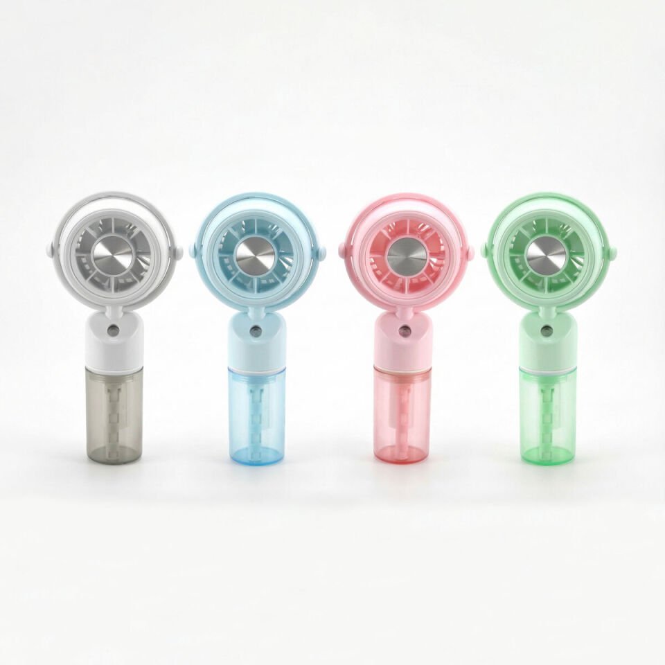 Avec AV-F834 Su Spreyli ve Oynar Başlıklı USB Şarjlı Mini Fan