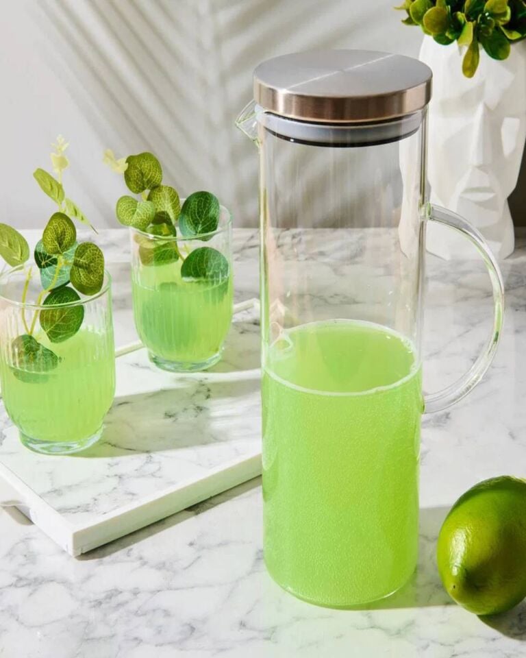 Paçi Alisa Krom Kapaklı Cam Sürahi